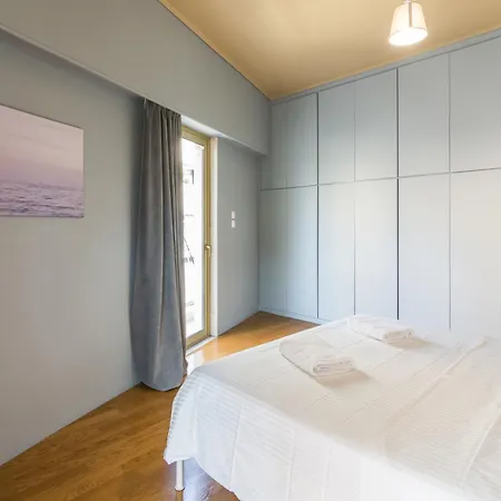 Large Apartment Ideal For 5 Athens Exterior photo