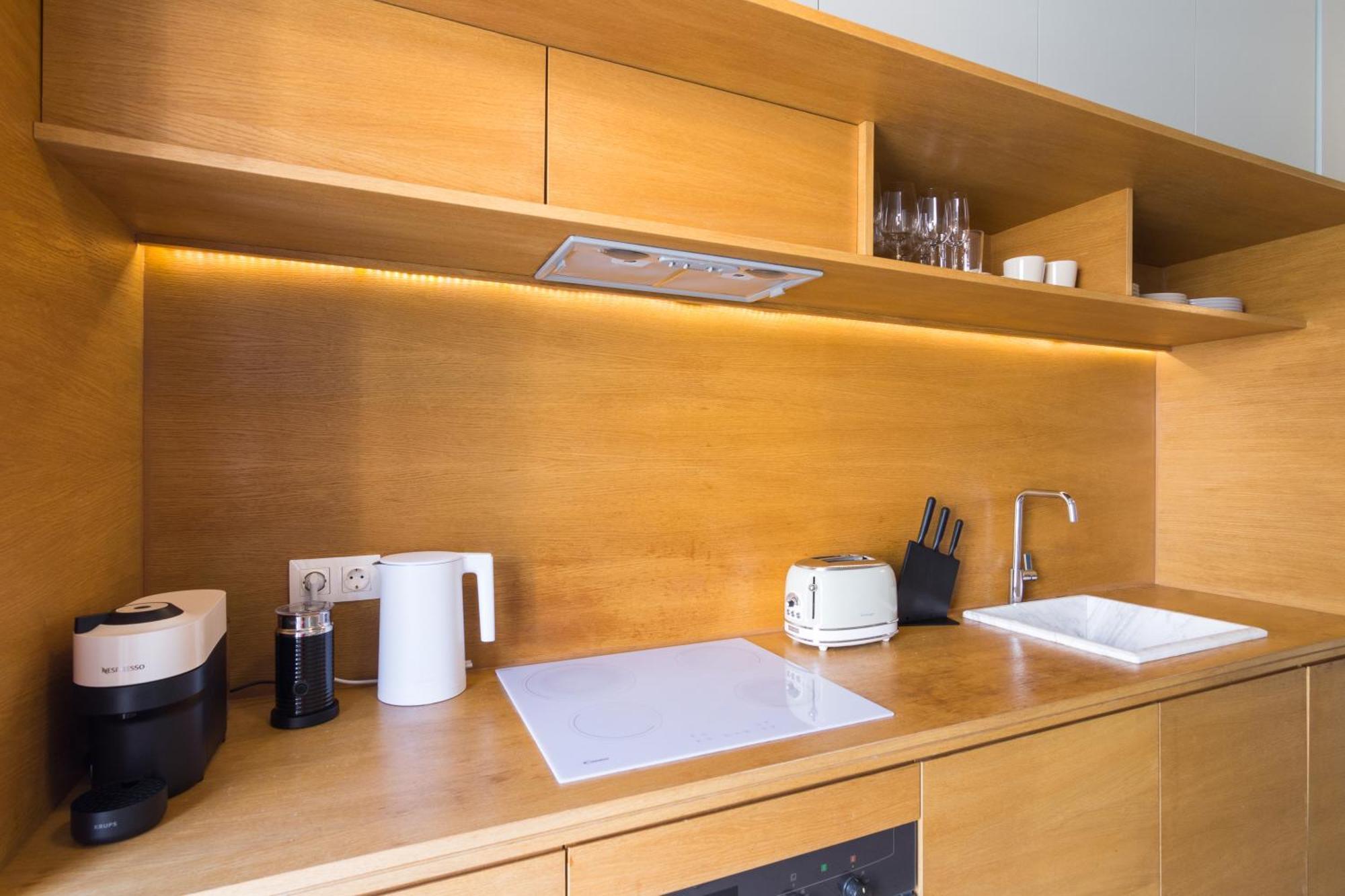 Apartment Large Ideal For 5 *