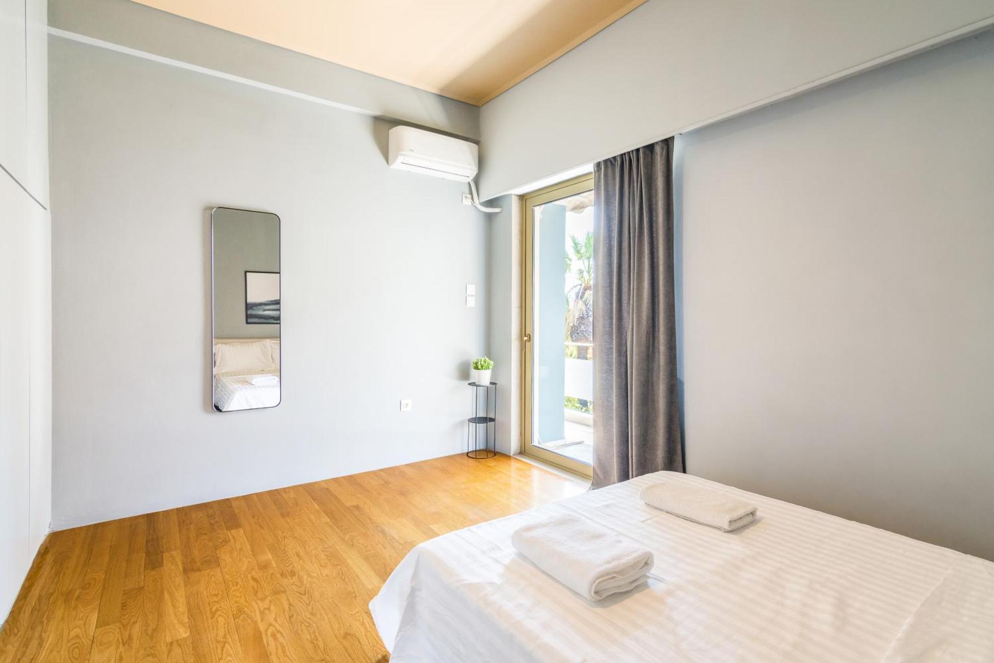 Large Ideal For 5 Atene